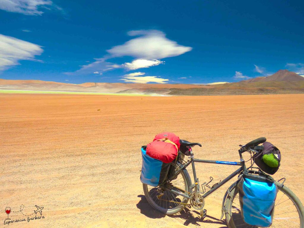 Deserto do Atacama de bicicleta
