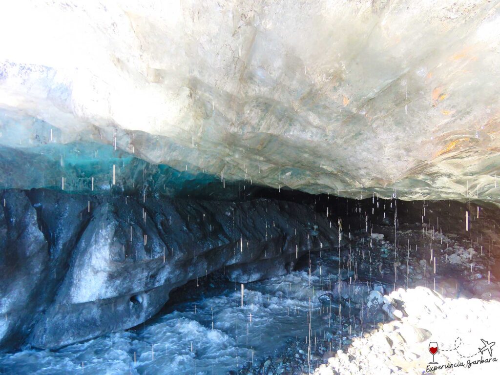 Tour trilha no glaciar e caverna de gelo