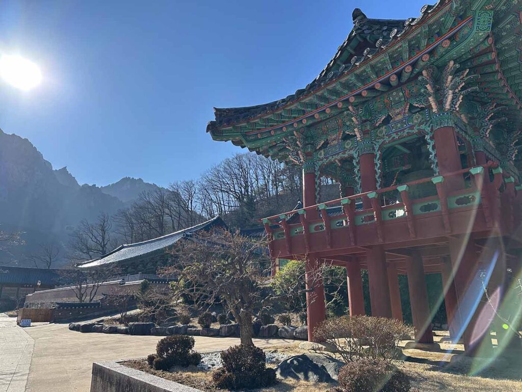 Cores do templo Sinheungsa