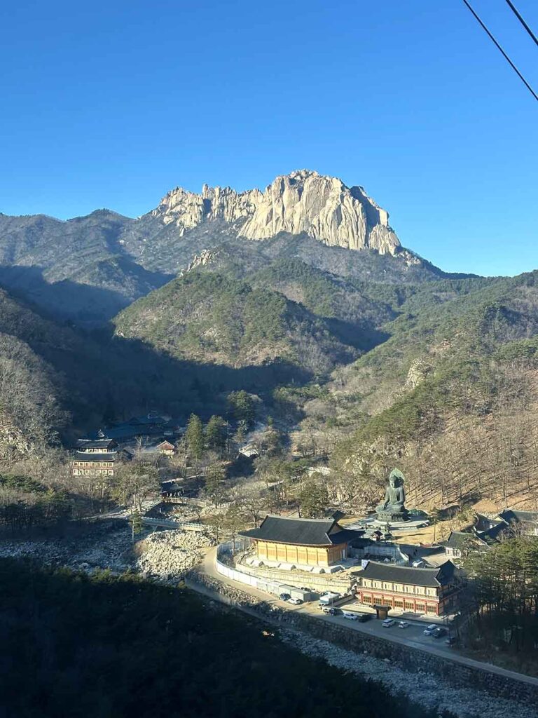 Vista do teleférico de Seoraksan.